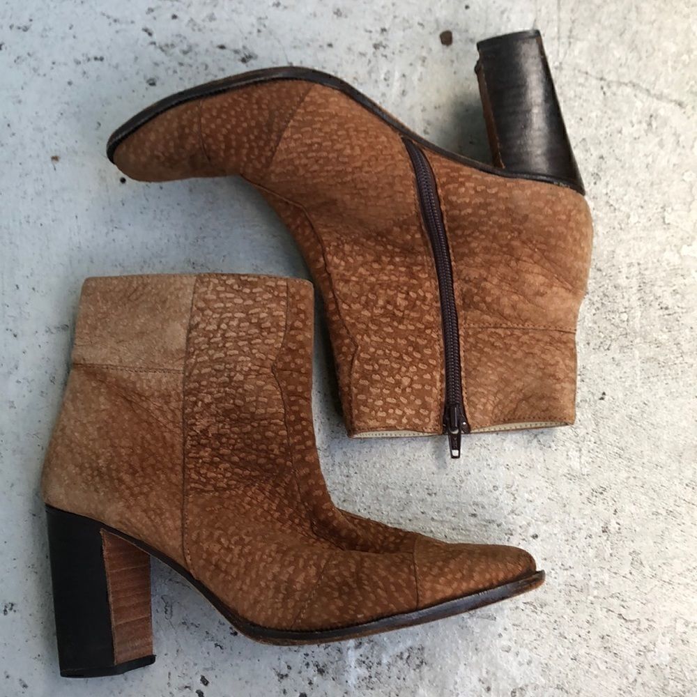 Beautiful  Vintage  Ankle Boots